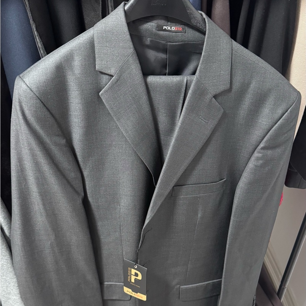 NWT Polo 212 Men’s Grey Wool Blend 2-Piece Suit - Size 44R (EU 54)